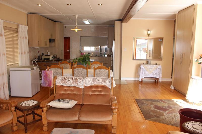 5 Bedroom Property for Sale in Churchill Estate Western Cape